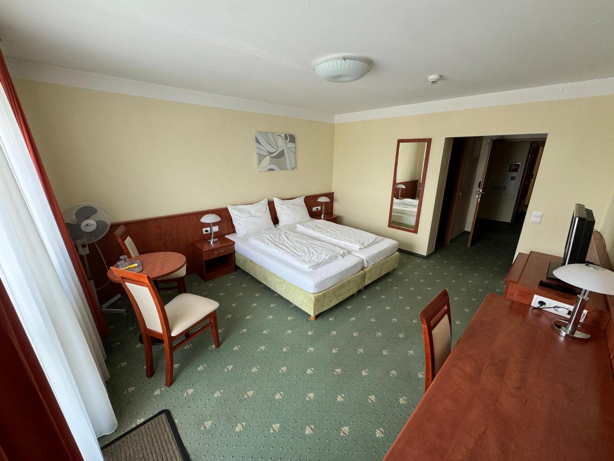 Hotel Breitenlee فيينا المظهر الخارجي الصورة