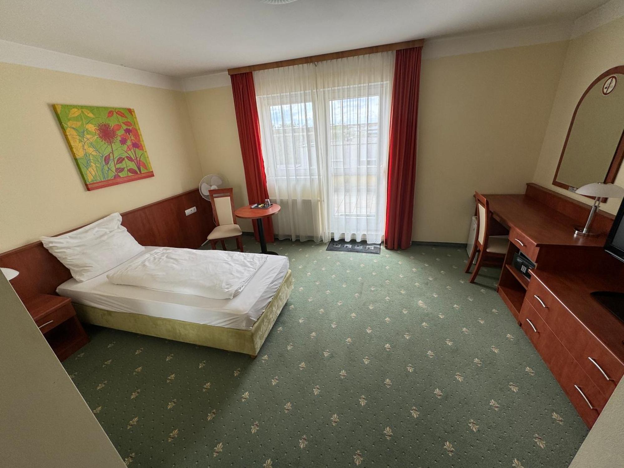 Hotel Breitenlee فيينا المظهر الخارجي الصورة
